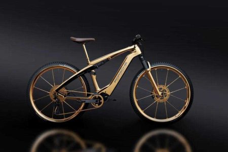 این دوچرخه یک هدیه ویژه به‌همراه دارد: آیفون ۱۶ رایگان!
