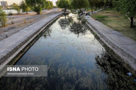 کف جوی‌های شهر زنجان بهسازی می‌شود