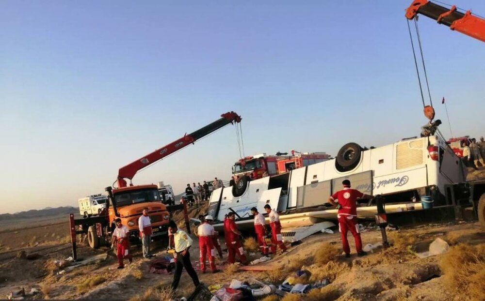 جزئیاتی درباره حادثه مرگبار اتوبوس زائران بوشهری در جاده طبس