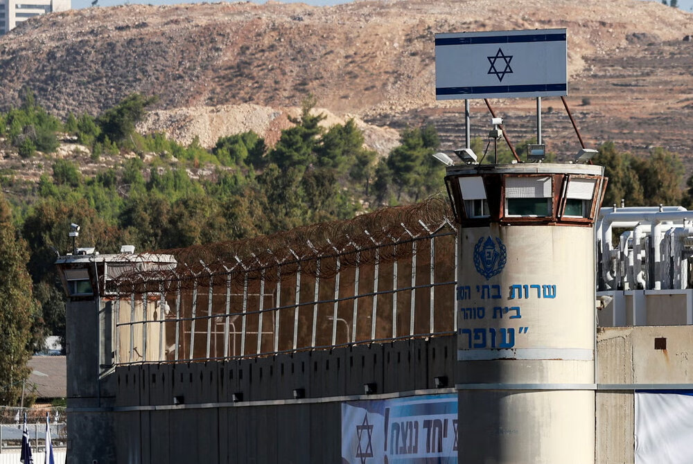 فلسطین دهها کارگر فلسطینی توسط رژیم صهیونیستی بازداشت و زندانی شدهاند